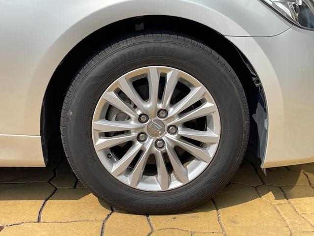 クラウンハイブリッド ロイヤルサルーン　純正ナビ　フルセグＴＶ　バックカメラ　ＥＴＣ　ドラレコ　クルコン　ＳＲＳエアバッグ　ＬＥＤフロントフォグランプ　革巻きステアリング　パワーシート／シートヒーター　純正１６インチＡＷ　禁煙車（43枚目）