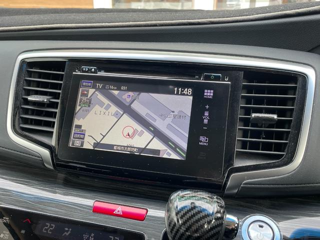 オデッセイハイブリッド ハイブリッド　純正ナビ　フルセグ　両側パワースライドドア　バックカメラ　ビルトインＥＴＣ　ドラレコ　純正フリップダウンモニター　クルコン　ホンダセンシング　革巻きステアリング　パワーシート　スマートキーシステム（8枚目）