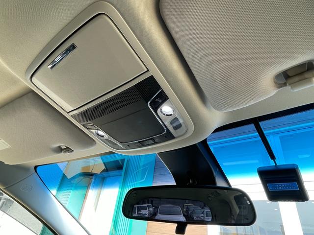 オデッセイハイブリッド ハイブリッド　純正ナビ　フルセグ　両側パワースライドドア　バックカメラ　ビルトインＥＴＣ　ドラレコ　純正フリップダウンモニター　クルコン　ホンダセンシング　革巻きステアリング　パワーシート　スマートキーシステム（13枚目）