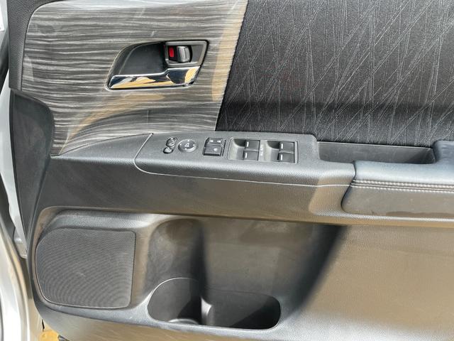 オデッセイハイブリッド ハイブリッド　純正ナビ　フルセグ　両側パワースライドドア　バックカメラ　ビルトインＥＴＣ　ドラレコ　純正フリップダウンモニター　クルコン　ホンダセンシング　革巻きステアリング　パワーシート　スマートキーシステム（18枚目）