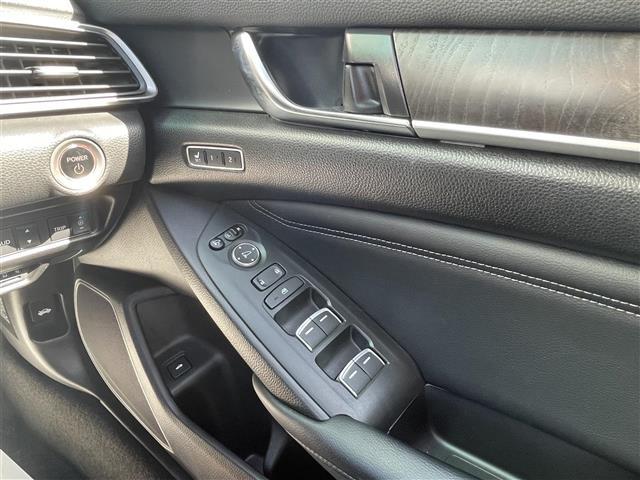 アコード EX 純正メモリーナビ フルセグ/Bluetooth サンルーフ ヘッドアップディスプレイ ブラインドスポットモニター コーナーセンサー シートメモリー付きパワーシート(D/N) パドルシフト(16枚目)