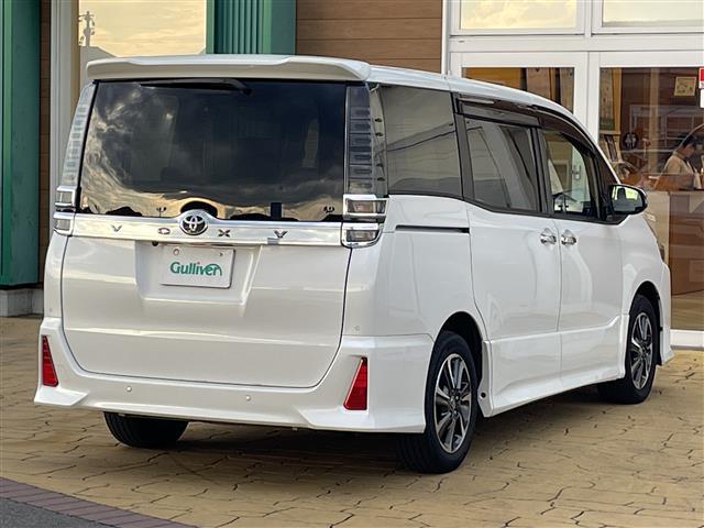 ヴォクシー ＺＳ　煌ＩＩＩ　ワンオーナー／ディーラー純正ナビ（ＮＳＺＮ－Ｚ０８Ｔ）（ＢＴ，ＡＭ，ＦＭ，ＣＤ，ＤＶＤ）／バックカメラフルセグテレビ／スマートキー／ＥＴＣ／前後ドライブレコーダー／ハーフレザー（38枚目）