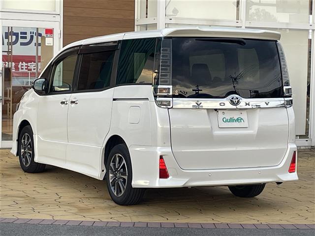 ヴォクシー ＺＳ　煌ＩＩＩ　ワンオーナー／ディーラー純正ナビ（ＮＳＺＮ－Ｚ０８Ｔ）（ＢＴ，ＡＭ，ＦＭ，ＣＤ，ＤＶＤ）／バックカメラフルセグテレビ／スマートキー／ＥＴＣ／前後ドライブレコーダー／ハーフレザー（43枚目）