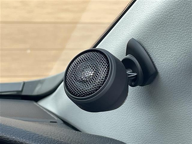 ジェイド ハイブリッドRS・ホンダセンシング 黒ハーフレザーシート メモリナビStrada【CN-F1X10BGD】(AM/FM/Bluetooth/CD/DVD/フルセグTV】ETC バックカメラ パドルシフト オートライト 衝突軽減ブレーキ(17枚目)