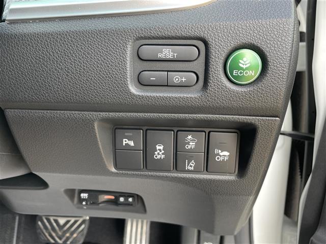 ジェイド ハイブリッドRS・ホンダセンシング 黒ハーフレザーシート メモリナビStrada【CN-F1X10BGD】(AM/FM/Bluetooth/CD/DVD/フルセグTV】ETC バックカメラ パドルシフト オートライト 衝突軽減ブレーキ(18枚目)