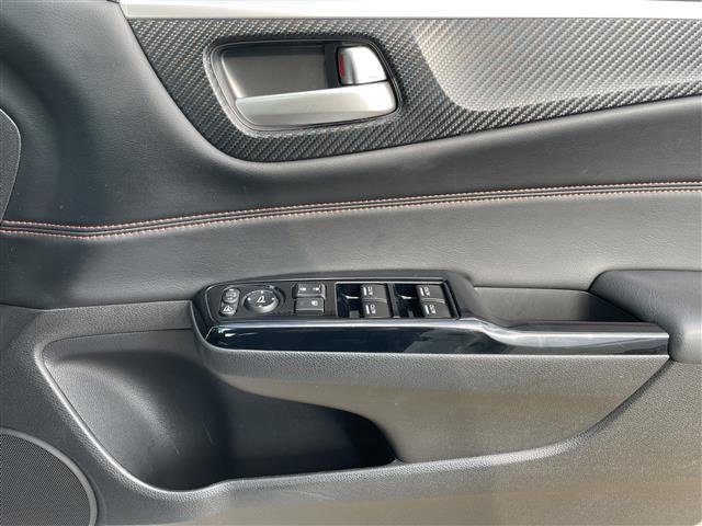 ジェイド ハイブリッドRS・ホンダセンシング 黒ハーフレザーシート メモリナビStrada【CN-F1X10BGD】(AM/FM/Bluetooth/CD/DVD/フルセグTV】ETC バックカメラ パドルシフト オートライト 衝突軽減ブレーキ(19枚目)