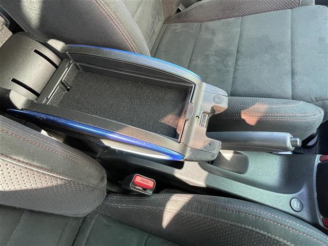 ノート e-パワー ニスモ 純正ナビ・TV・Bluetooth・CD・DVD/全方位カメラ/ETC/ドライブレコーダー/オートライト/純正アルミ/LEDヘッドライト/衝突軽減システム/車線逸脱警報/スマートキー(16枚目)