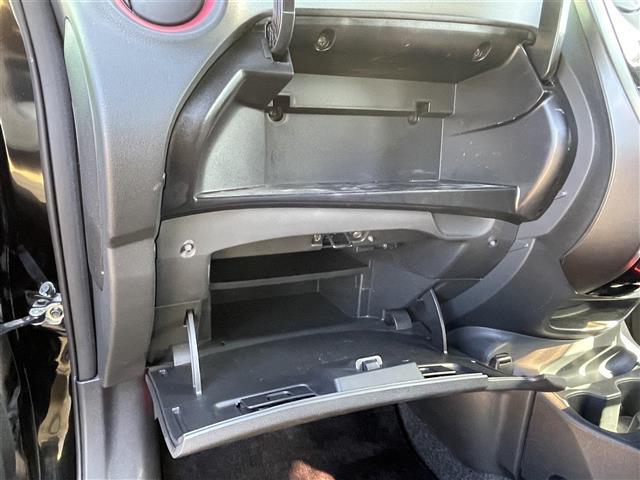 ノート e-パワー ニスモ 純正ナビ・TV・Bluetooth・CD・DVD/全方位カメラ/ETC/ドライブレコーダー/オートライト/純正アルミ/LEDヘッドライト/衝突軽減システム/車線逸脱警報/スマートキー(19枚目)