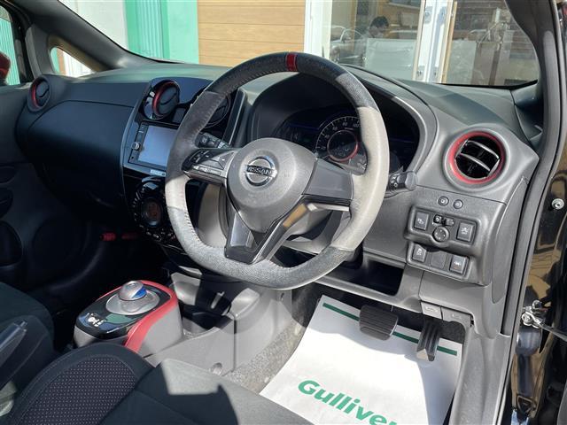 ノート e-パワー ニスモ 純正ナビ・TV・Bluetooth・CD・DVD/全方位カメラ/ETC/ドライブレコーダー/オートライト/純正アルミ/LEDヘッドライト/衝突軽減システム/車線逸脱警報/スマートキー(20枚目)