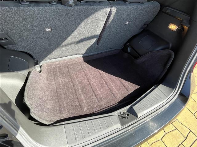 ノート e-パワー ニスモ 純正ナビ・TV・Bluetooth・CD・DVD/全方位カメラ/ETC/ドライブレコーダー/オートライト/純正アルミ/LEDヘッドライト/衝突軽減システム/車線逸脱警報/スマートキー(30枚目)