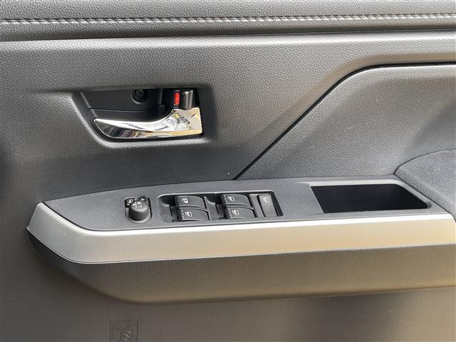 タンク Ｇ　コージーエディション　ナビ［ＡＶＩＣ－ＲＷ７１０］・Ｂｌｕｅｔｏｏｔｈ／ＡＭ／ＦＭ／ＤＩＳＣ　両側パワースライドドア　衝突被害軽減システム　クルーズコントロール　バックカメラ　オートライト　オートハイビーム（17枚目）