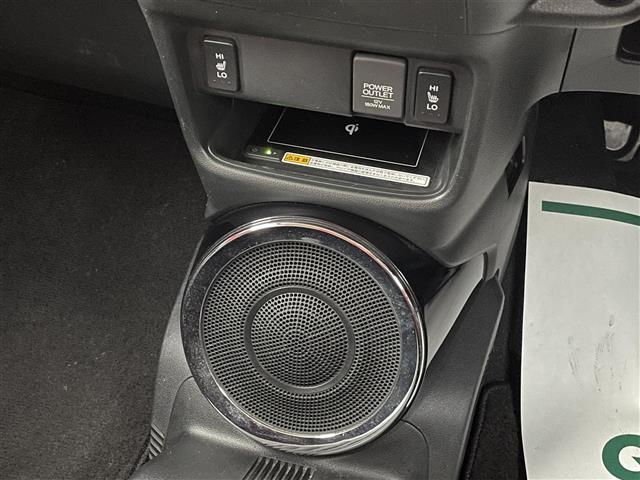 気になる車はすぐにお問い合わせください！画面右側の００６６から始まる無料ダイヤルからお問い合わせ下さい！専門スタッフがお車のご質問にお答えいたします！