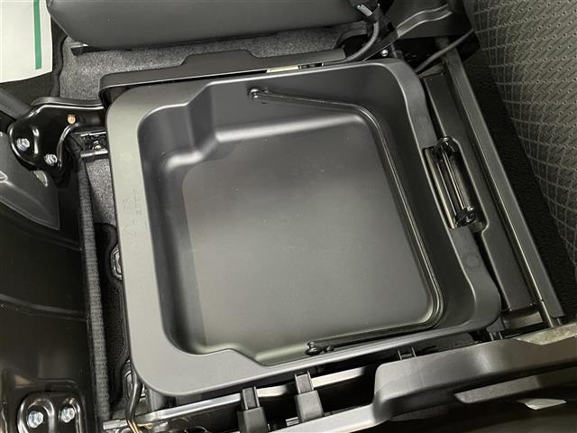 スペーシアカスタム ハイブリッドXSターボ メモリナビ フルセグテレビ バックカメラ 両側パワースライドドア クルーズコントロール ETC 衝突軽減ブレーキレーンキープLEDライトハーフレザーシートシートヒーター(17枚目)