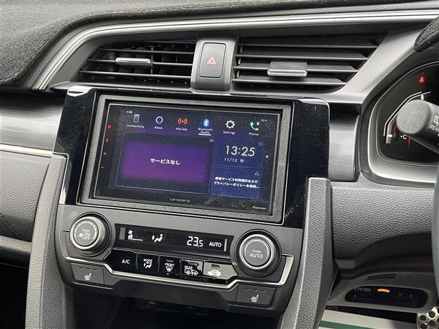 気になる車はすぐにお問い合わせください！画面右側の００６６から始まる無料ダイヤルからお問い合わせ下さい！専門スタッフがお車のご質問にお答えいたします！