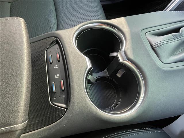 ハリアーハイブリッド Ｚ　レザーパッケージ　ＪＢＬメーカーナビ（フルセグＴＶ／Ｂｌｕｅｔｏｏｔｈ／ＵＳＢ／）全方位カメラ　ＪＢＬサウンド　パノラマルーフ　トヨタセーフティセンス　ＥＴＣ２．０　ドライブレコーダー　デジタルインナーミラー（18枚目）