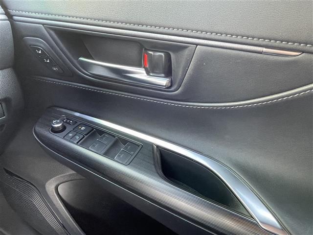 ハリアーハイブリッド Ｚ　レザーパッケージ　ＪＢＬメーカーナビ（フルセグＴＶ／Ｂｌｕｅｔｏｏｔｈ／ＵＳＢ／）全方位カメラ　ＪＢＬサウンド　パノラマルーフ　トヨタセーフティセンス　ＥＴＣ２．０　ドライブレコーダー　デジタルインナーミラー（21枚目）