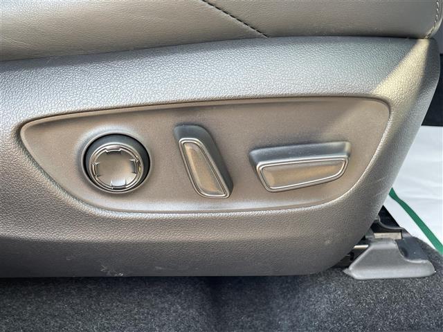 ハリアーハイブリッド Ｚ　レザーパッケージ　ＪＢＬメーカーナビ（フルセグＴＶ／Ｂｌｕｅｔｏｏｔｈ／ＵＳＢ／）全方位カメラ　ＪＢＬサウンド　パノラマルーフ　トヨタセーフティセンス　ＥＴＣ２．０　ドライブレコーダー　デジタルインナーミラー（22枚目）