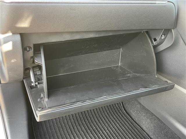 ハリアーハイブリッド Ｚ　レザーパッケージ　ＪＢＬメーカーナビ（フルセグＴＶ／Ｂｌｕｅｔｏｏｔｈ／ＵＳＢ／）全方位カメラ　ＪＢＬサウンド　パノラマルーフ　トヨタセーフティセンス　ＥＴＣ２．０　ドライブレコーダー　デジタルインナーミラー（23枚目）