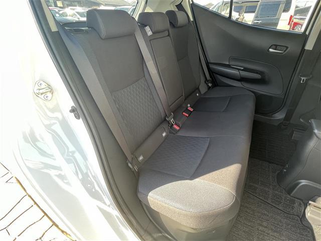 アクア Ｚ　純正１０．５インチディスプレイ（ＡＭ／ＦＭ／ＢＴ／ＤＶＤ／フルセグＴＶ）ナビキット装着車　バックカメラ　前後ドラレコ　トヨタセーフティセンス　純正フロアマット　ＬＥＤヘッドライト（25枚目）