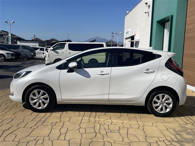 アクア Ｚ　純正１０．５インチディスプレイ（ＡＭ／ＦＭ／ＢＴ／ＤＶＤ／フルセグＴＶ）ナビキット装着車　バックカメラ　前後ドラレコ　トヨタセーフティセンス　純正フロアマット　ＬＥＤヘッドライト（33枚目）