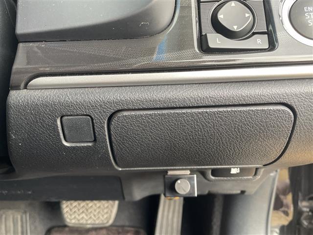 クラウン アスリートＳ　純正ナビ（Ｂｌｕｅｔｏｏｔｈ／フルセグＴＶ／ＤＶＤ／ＣＤ）、社外２０インチアルミ、モデリスタエアロ（フロント／リア）、社外マフラー（４本出し）、社外ダウンサス、ＥＴＣ、純正フロアマット（8枚目）