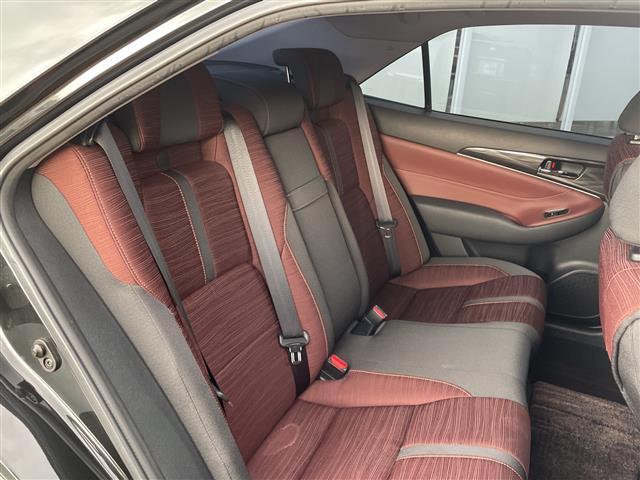 クラウン アスリートＳ　純正ナビ（Ｂｌｕｅｔｏｏｔｈ／フルセグＴＶ／ＤＶＤ／ＣＤ）、社外２０インチアルミ、モデリスタエアロ（フロント／リア）、社外マフラー（４本出し）、社外ダウンサス、ＥＴＣ、純正フロアマット（11枚目）