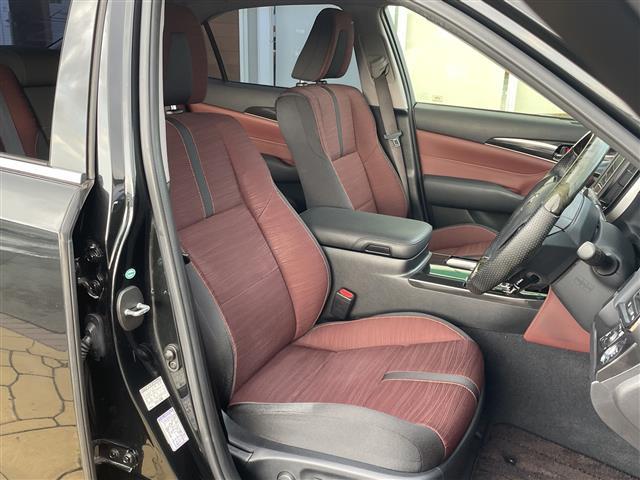 クラウン アスリートＳ　純正ナビ（Ｂｌｕｅｔｏｏｔｈ／フルセグＴＶ／ＤＶＤ／ＣＤ）、社外２０インチアルミ、モデリスタエアロ（フロント／リア）、社外マフラー（４本出し）、社外ダウンサス、ＥＴＣ、純正フロアマット（13枚目）