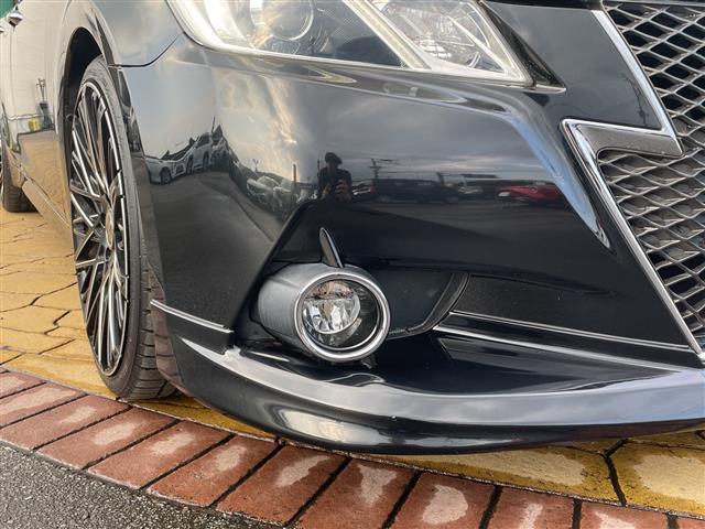 クラウン アスリートＳ　純正ナビ（Ｂｌｕｅｔｏｏｔｈ／フルセグＴＶ／ＤＶＤ／ＣＤ）、社外２０インチアルミ、モデリスタエアロ（フロント／リア）、社外マフラー（４本出し）、社外ダウンサス、ＥＴＣ、純正フロアマット（16枚目）