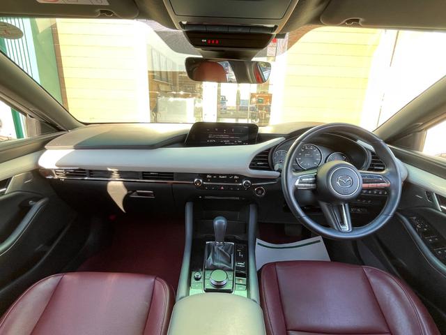 MAZDA3ファストバック 20S 100周年特別記念車 禁煙車 全方位モニター レーダークルコン 前後Pセンサー エマブレ レーンキープ BSM HUD LEDヘッドランプ 純正ナビTV BOSE 純正レッド革シート 前席シートヒーター 運転席パワーシート(2枚目)
