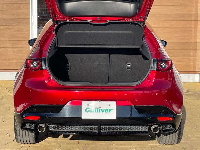 MAZDA3ファストバック 20S 100周年特別記念車 禁煙車 全方位モニター レーダークルコン 前後Pセンサー エマブレ レーンキープ BSM HUD LEDヘッドランプ 純正ナビTV BOSE 純正レッド革シート 前席シートヒーター 運転席パワーシート(29枚目)