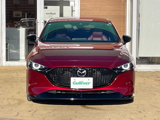 MAZDA3ファストバック 20S 100周年特別記念車 禁煙車 全方位モニター レーダークルコン 前後Pセンサー エマブレ レーンキープ BSM HUD LEDヘッドランプ 純正ナビTV BOSE 純正レッド革シート 前席シートヒーター 運転席パワーシート(33枚目)