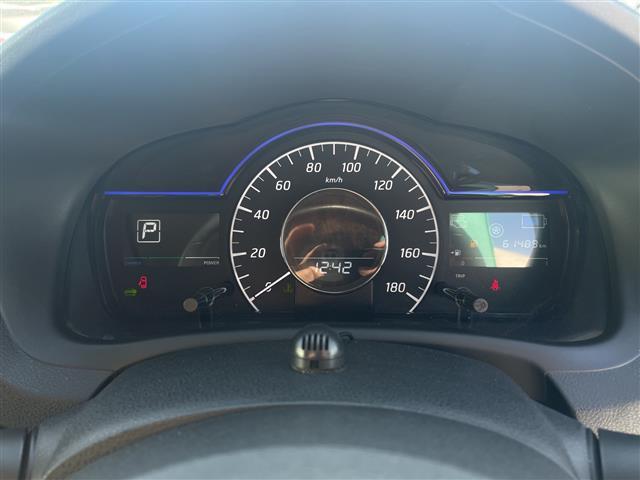 ノート ｅ－パワー　メダリスト　◇純正ナビゲーション→ＣＤ／ＤＶＤ再生◇全方位カメラ◇ビルトインＥＴＣ◇クルーズコントロール◇クリアランスソナー◇ステアリングリモコン◇ＬＥＤオートライト◇フォグランプ◇純正１５イン（3枚目）