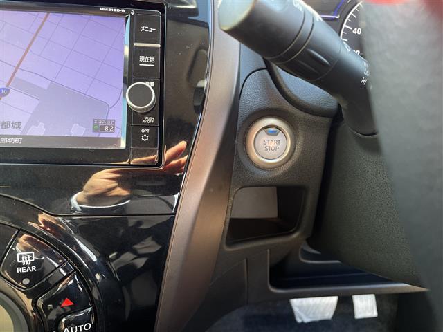 ノート ｅ－パワー　メダリスト　◇純正ナビゲーション→ＣＤ／ＤＶＤ再生◇全方位カメラ◇ビルトインＥＴＣ◇クルーズコントロール◇クリアランスソナー◇ステアリングリモコン◇ＬＥＤオートライト◇フォグランプ◇純正１５イン（7枚目）