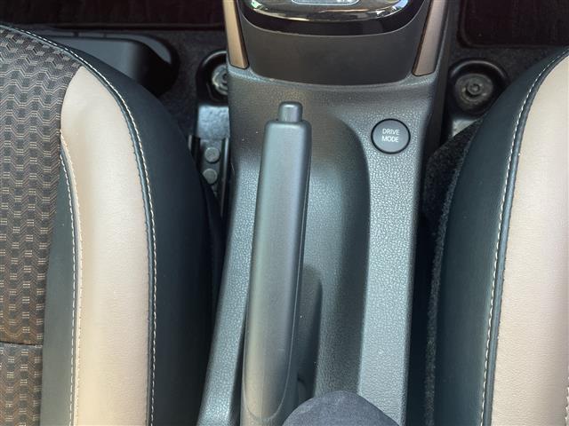 ノート ｅ－パワー　メダリスト　◇純正ナビゲーション→ＣＤ／ＤＶＤ再生◇全方位カメラ◇ビルトインＥＴＣ◇クルーズコントロール◇クリアランスソナー◇ステアリングリモコン◇ＬＥＤオートライト◇フォグランプ◇純正１５イン（9枚目）