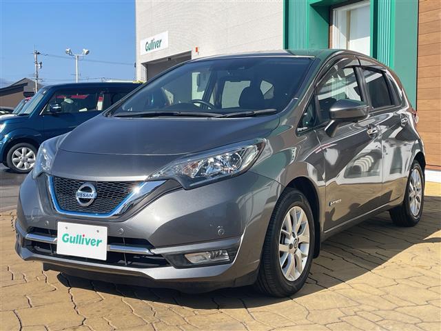 ノート ｅ－パワー　メダリスト　◇純正ナビゲーション→ＣＤ／ＤＶＤ再生◇全方位カメラ◇ビルトインＥＴＣ◇クルーズコントロール◇クリアランスソナー◇ステアリングリモコン◇ＬＥＤオートライト◇フォグランプ◇純正１５イン（23枚目）