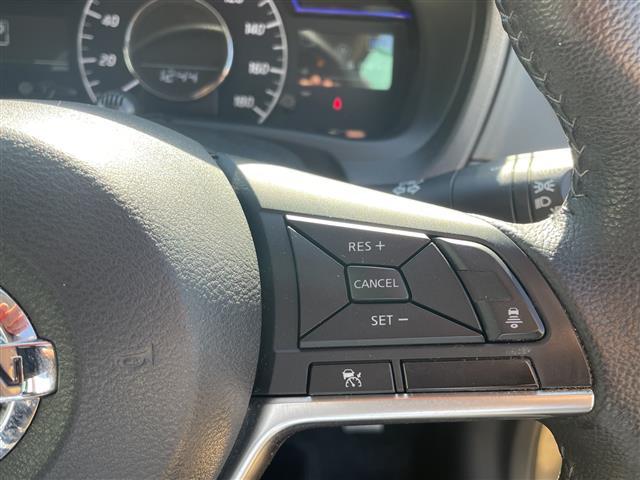 ノート ｅ－パワー　メダリスト　◇純正ナビゲーション→ＣＤ／ＤＶＤ再生◇全方位カメラ◇ビルトインＥＴＣ◇クルーズコントロール◇クリアランスソナー◇ステアリングリモコン◇ＬＥＤオートライト◇フォグランプ◇純正１５イン（35枚目）