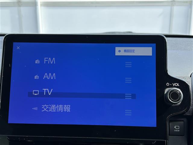 シエンタ ハイブリッドＺ　寒冷地仕様　１０．５型ナビ　全周囲　フルセグ　ＥＴＣ　両側電動スライド　リアサーキュレーター　コンフォートＰＫＧ　ステアヒーター　シートヒーター　ＡＣ１００Ｖ　純正１５ＡＷ　オートＬＥＤライト（3枚目）