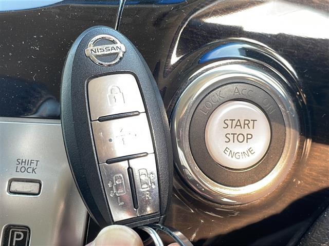 エルグランド ２５０ハイウェイスターアーバンクロム　両側パワースライドドア　ナビ　Ｂｌｕｅｔｏｏｔｈ　ＤＶＤ再生　フルセグ　ＥＴＣ　ハーフレザーシート　オットマン　純正フロアマット　ＨＩＤオートライト　スマートキー　１６インチＡＷ　ＭＴモード付ＡＴ（12枚目）