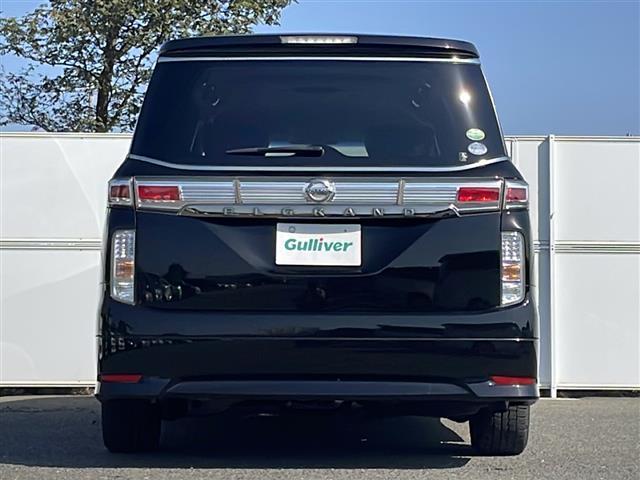エルグランド ２５０ハイウェイスターアーバンクロム　両側パワースライドドア　ナビ　Ｂｌｕｅｔｏｏｔｈ　ＤＶＤ再生　フルセグ　ＥＴＣ　ハーフレザーシート　オットマン　純正フロアマット　ＨＩＤオートライト　スマートキー　１６インチＡＷ　ＭＴモード付ＡＴ（39枚目）