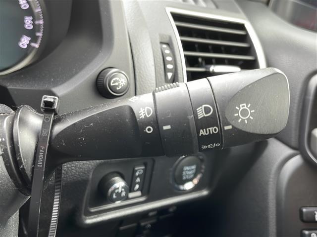 ランドクルーザープラド ＴＸ　Ｌパッケージ・ブラックエディション　ＳＲ　純正９型ナビ　電動革シート　フルセグ　ＥＴＣ　バックＣ　エアシートヒーター　ルーフレール　レーダークルーズ　純正１８ブラックＡＷ　コーナーセンサー　ヘッドライトウォッシャー　オートＬＥＤライト（12枚目）