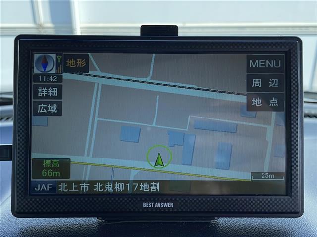Ｎ－ＢＯＸカスタム Ｇ　両側スライドドア　ＣＤ／ＭＤ再生　ポータブルナビ　スマートキー　１５インチアルミホイール　ＨＩＤオートライト　フロントフォグランプ　純正フロアマット　シガーソケット　スペアキー　プッシュスタート（2枚目）