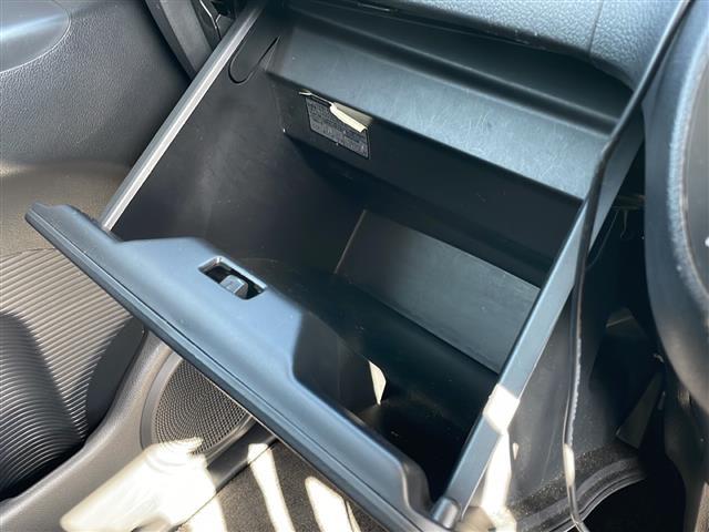 Ｎ－ＢＯＸカスタム Ｇ　両側スライドドア　ＣＤ／ＭＤ再生　ポータブルナビ　スマートキー　１５インチアルミホイール　ＨＩＤオートライト　フロントフォグランプ　純正フロアマット　シガーソケット　スペアキー　プッシュスタート（22枚目）