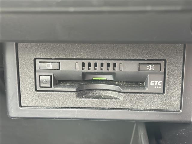 ランドクルーザープラド ＴＸ　サンルーフ　純正ナビ　Ｂｌｕｅｔｏｏｔｈ　バックカメラ　ＤＶＤ再生　フルセグ　ＥＴＣ　ルーフレール　ドラレコ　純正１７ＡＷ　前後コーナーセンサー　ＬＥＤオートライト　クルコン　１２Ｖソケット（4枚目）