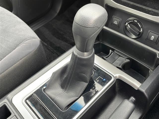 ランドクルーザープラド ＴＸ　サンルーフ　純正ナビ　Ｂｌｕｅｔｏｏｔｈ　バックカメラ　ＤＶＤ再生　フルセグ　ＥＴＣ　ルーフレール　ドラレコ　純正１７ＡＷ　前後コーナーセンサー　ＬＥＤオートライト　クルコン　１２Ｖソケット（20枚目）
