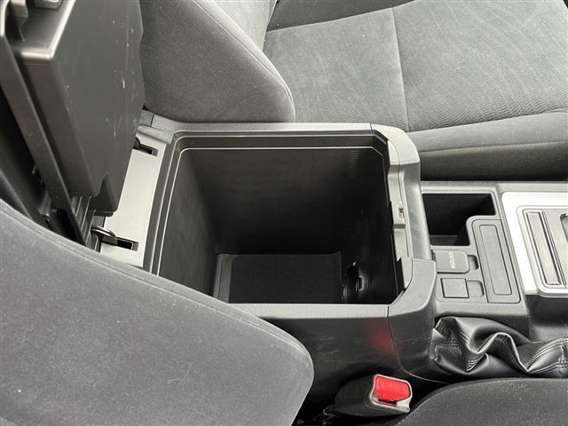 ランドクルーザープラド ＴＸ　サンルーフ　純正ナビ　Ｂｌｕｅｔｏｏｔｈ　バックカメラ　ＤＶＤ再生　フルセグ　ＥＴＣ　ルーフレール　ドラレコ　純正１７ＡＷ　前後コーナーセンサー　ＬＥＤオートライト　クルコン　１２Ｖソケット（22枚目）