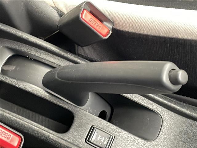 ノート X FOUR パートタイム4WD エマージェンシーブレーキ ナビ Bluetooth DVD再生 バックカメラ 純正14AW レーンキープアシスト コーナーセンサー オートライト スマートキー スペアキー(19枚目)