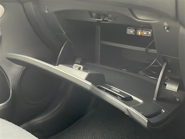 ノート X FOUR パートタイム4WD エマージェンシーブレーキ ナビ Bluetooth DVD再生 バックカメラ 純正14AW レーンキープアシスト コーナーセンサー オートライト スマートキー スペアキー(22枚目)