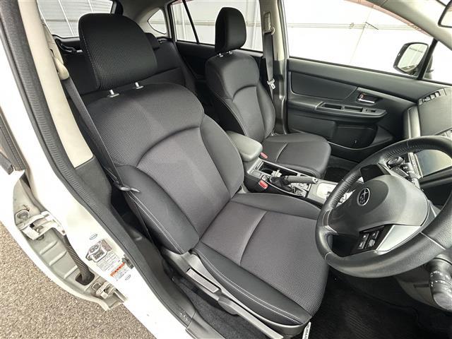 インプレッサスポーツ 2.0iアイサイト アイサイトVer.2 クルコン プリクラッシュブレーキ AT誤発進抑制 警報&お知らせ機能 ナビ バックC Bluetooth DVD再生 フルセグ 純正16AW HIDオートライト Fフォグ ETC(3枚目)