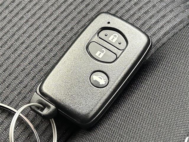 インプレッサスポーツ 2.0iアイサイト アイサイトVer.2 クルコン プリクラッシュブレーキ AT誤発進抑制 警報&お知らせ機能 ナビ バックC Bluetooth DVD再生 フルセグ 純正16AW HIDオートライト Fフォグ ETC(15枚目)