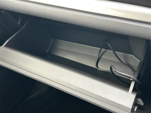 インプレッサスポーツ 2.0iアイサイト アイサイトVer.2 クルコン プリクラッシュブレーキ AT誤発進抑制 警報&お知らせ機能 ナビ バックC Bluetooth DVD再生 フルセグ 純正16AW HIDオートライト Fフォグ ETC(28枚目)